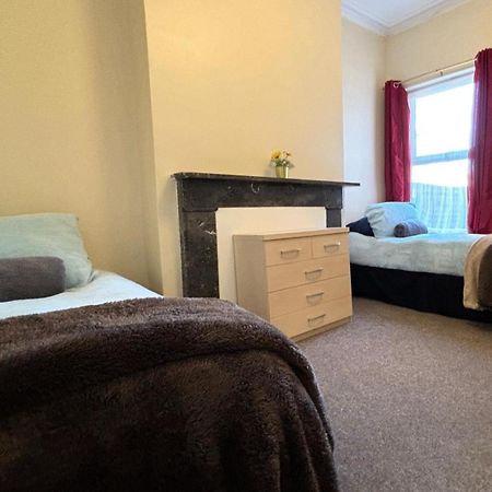 Shirley House 1, Guest House, Self Catering, Self Check In With Smart Locks, Use Of Fully Equipped Kitchen, Walking Distance To Southampton Central, Excellent Transport Links, Ideal For Longer Stays ภายนอก รูปภาพ