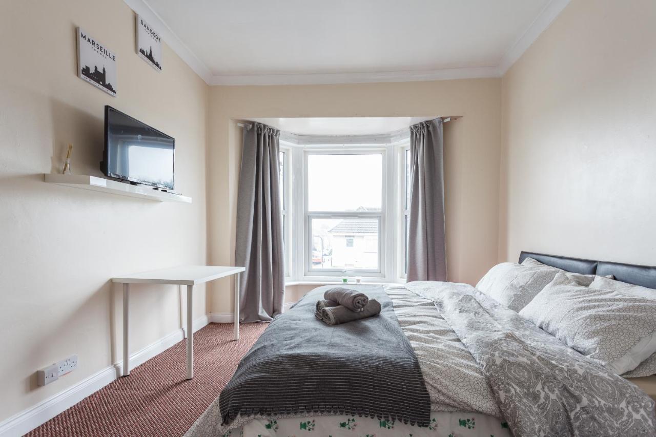 Shirley House 1, Guest House, Self Catering, Self Check In With Smart Locks, Use Of Fully Equipped Kitchen, Walking Distance To Southampton Central, Excellent Transport Links, Ideal For Longer Stays ภายนอก รูปภาพ