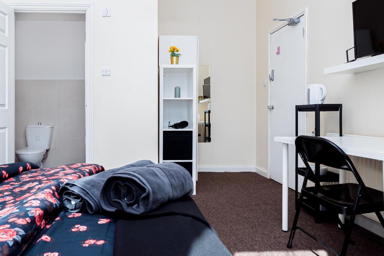 Shirley House 1, Guest House, Self Catering, Self Check In With Smart Locks, Use Of Fully Equipped Kitchen, Walking Distance To Southampton Central, Excellent Transport Links, Ideal For Longer Stays ภายนอก รูปภาพ