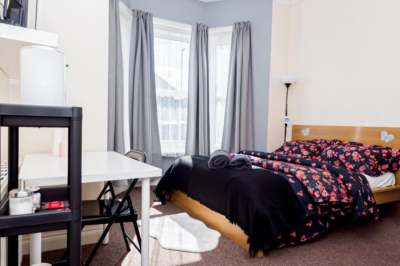 Shirley House 1, Guest House, Self Catering, Self Check In With Smart Locks, Use Of Fully Equipped Kitchen, Walking Distance To Southampton Central, Excellent Transport Links, Ideal For Longer Stays ภายนอก รูปภาพ