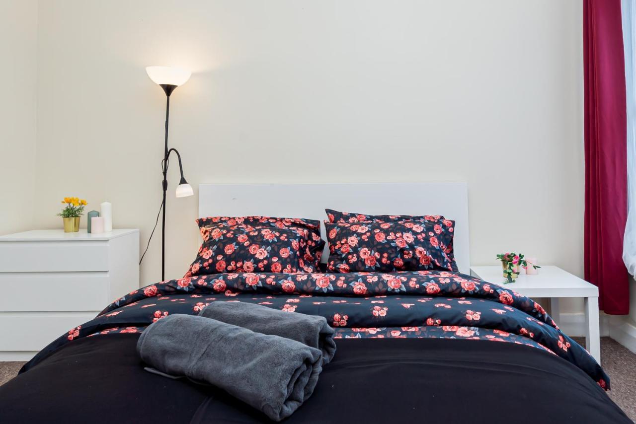 Shirley House 1, Guest House, Self Catering, Self Check In With Smart Locks, Use Of Fully Equipped Kitchen, Walking Distance To Southampton Central, Excellent Transport Links, Ideal For Longer Stays ภายนอก รูปภาพ