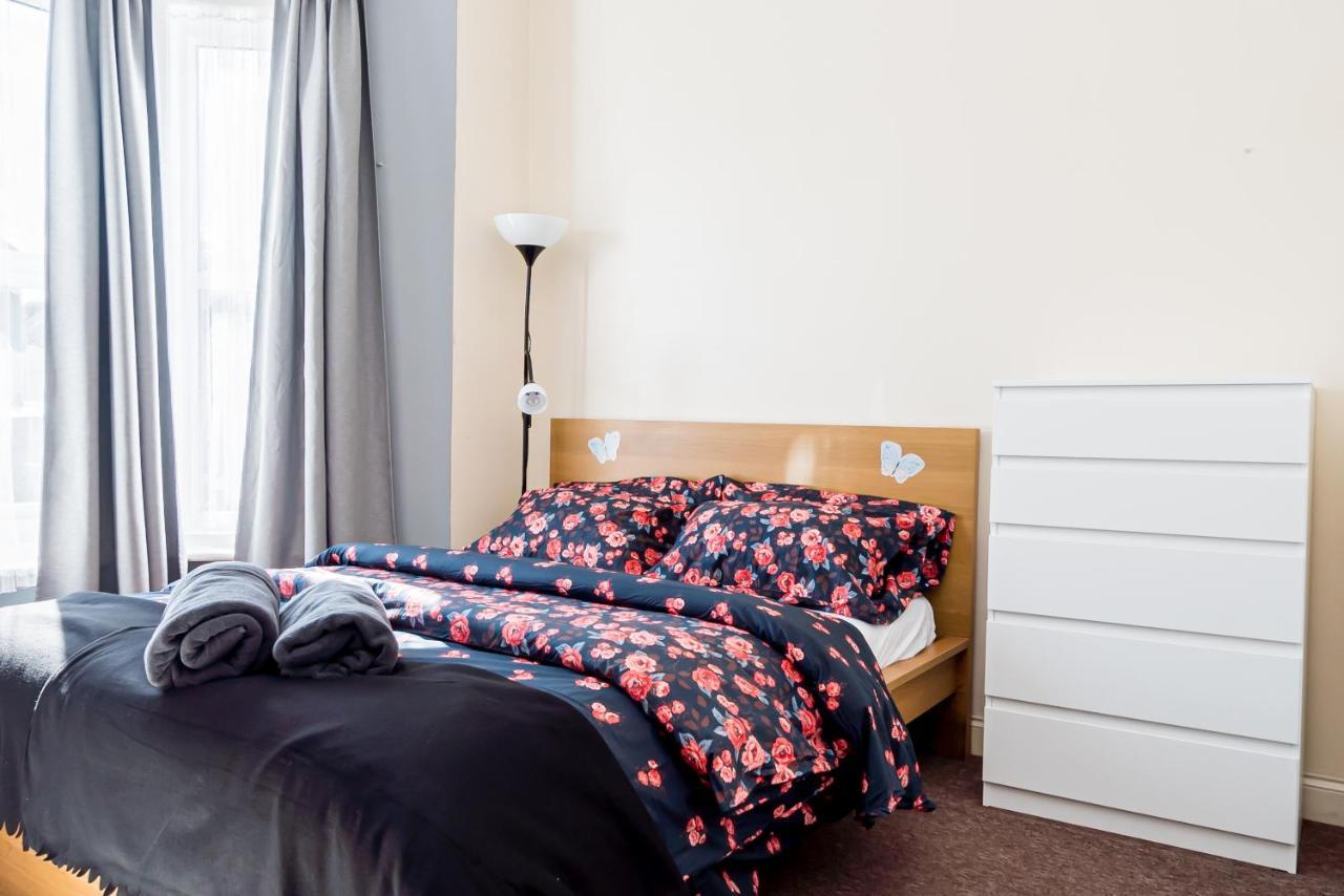 Shirley House 1, Guest House, Self Catering, Self Check In With Smart Locks, Use Of Fully Equipped Kitchen, Walking Distance To Southampton Central, Excellent Transport Links, Ideal For Longer Stays ภายนอก รูปภาพ