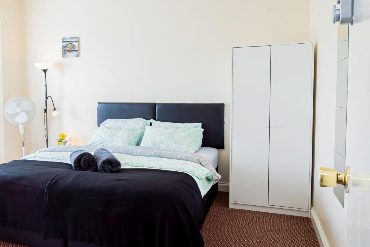 Shirley House 1, Guest House, Self Catering, Self Check In With Smart Locks, Use Of Fully Equipped Kitchen, Walking Distance To Southampton Central, Excellent Transport Links, Ideal For Longer Stays ภายนอก รูปภาพ